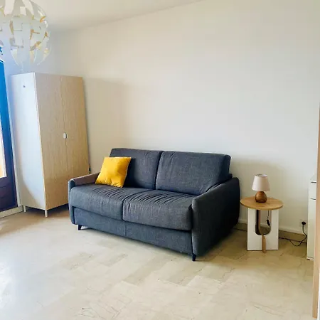 Hotel Climatise , Belle Vue Ajaccio (Corsica)